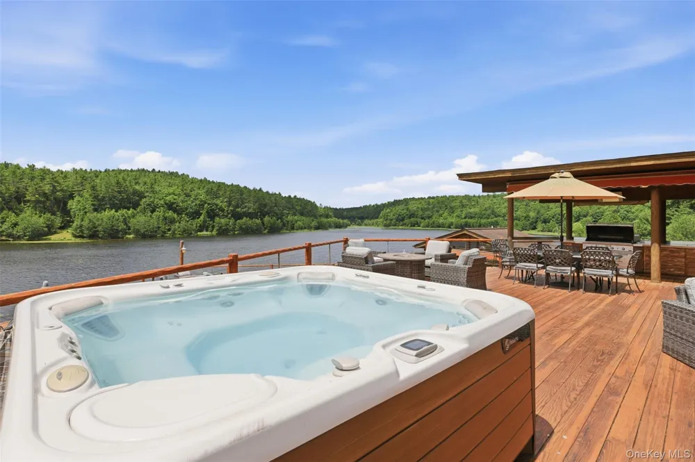 91 Crawford Road Barryville, NY 12719
