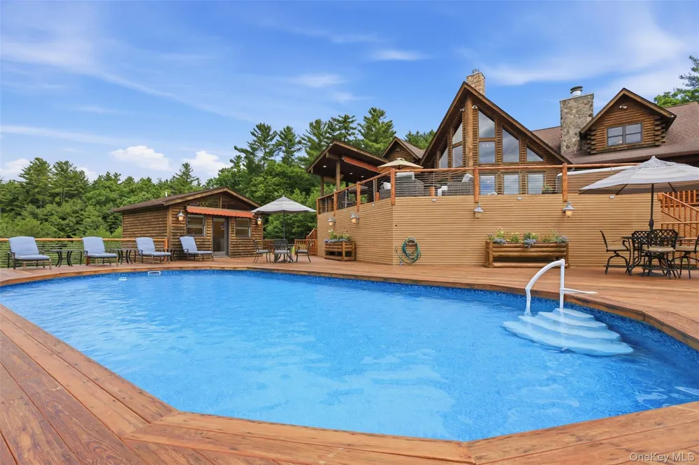 91 Crawford Road Barryville, NY 12719