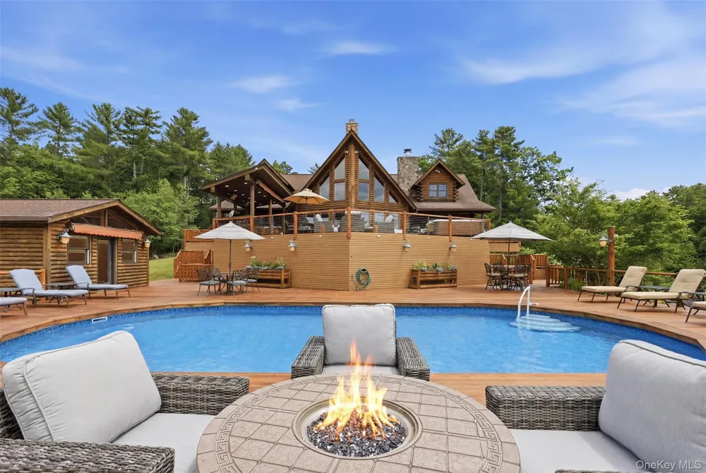 91 Crawford Road Barryville, NY 12719