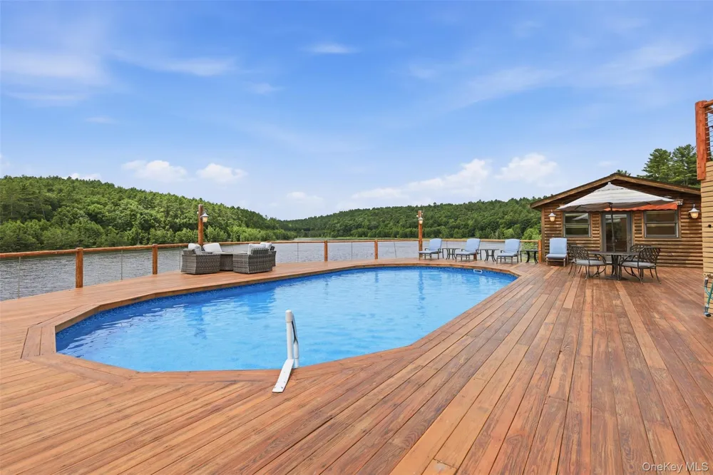 91 Crawford Road Barryville, NY 12719