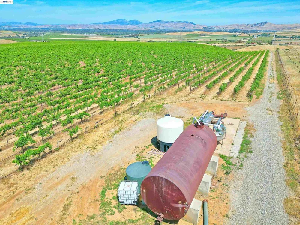 5625 Greenville Rd Livermore, CA 94550