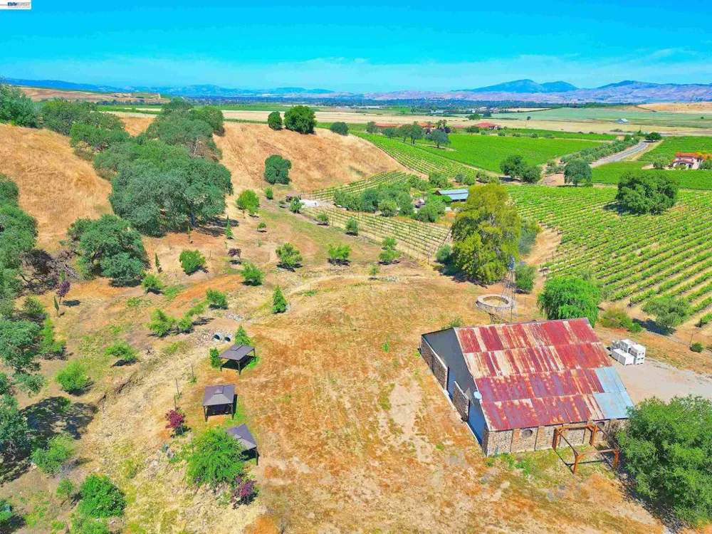 5625 Greenville Rd Livermore, CA 94550