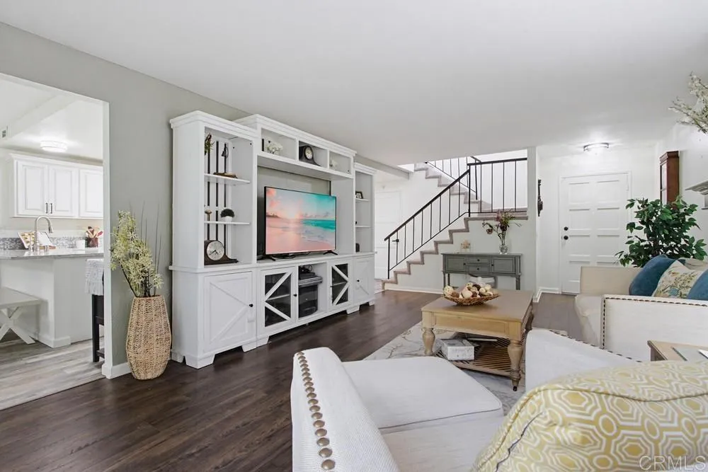 4608 Driftwood Circle Carlsbad, CA 92008