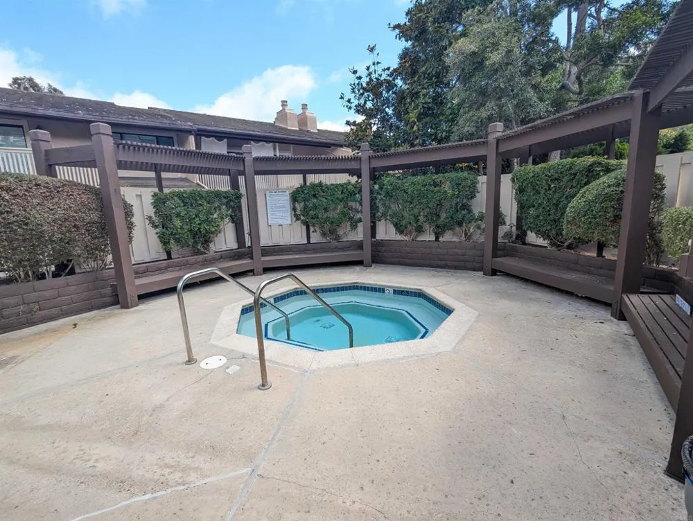 4608 Driftwood Circle Carlsbad, CA 92008