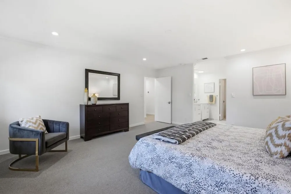 226 W Edith Avenue #33 Los Altos, CA 94022