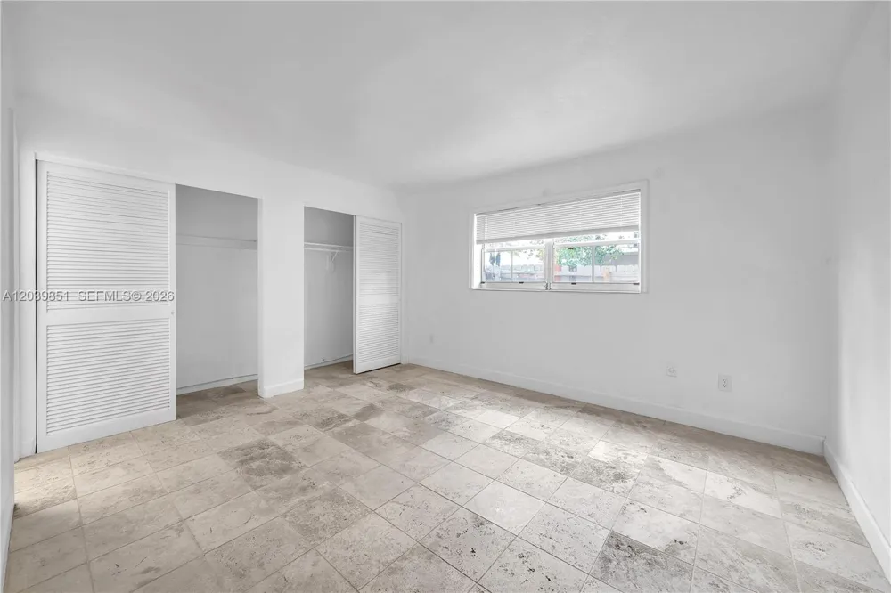 8650 SW 67th Ave #1010 Pinecrest, FL 33156