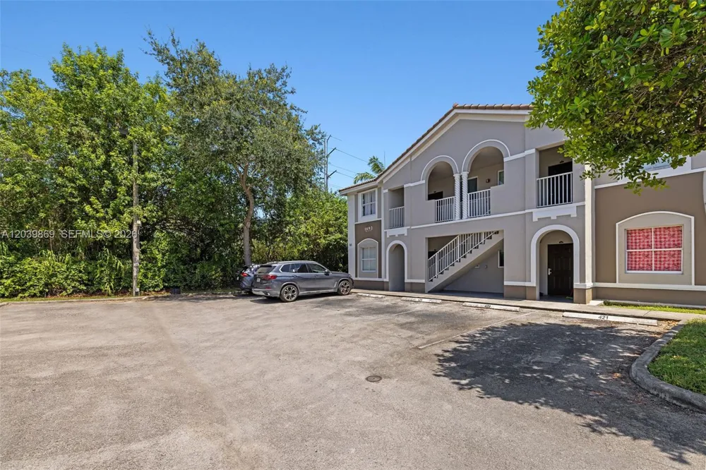 1692 SE 29th Ct #205 Homestead, FL 33035