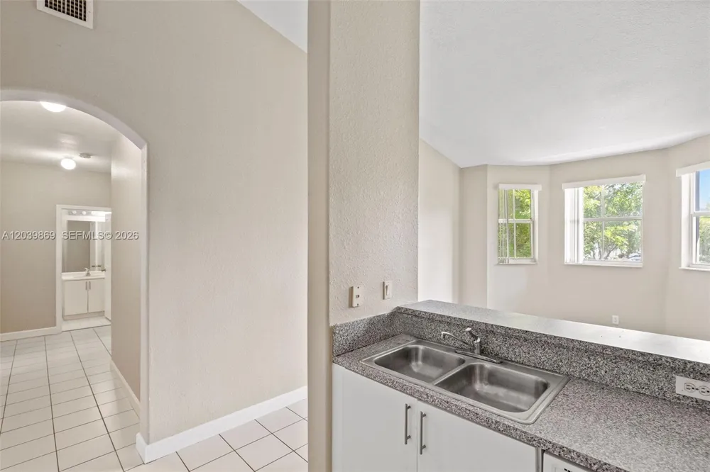 1692 SE 29th Ct #205 Homestead, FL 33035