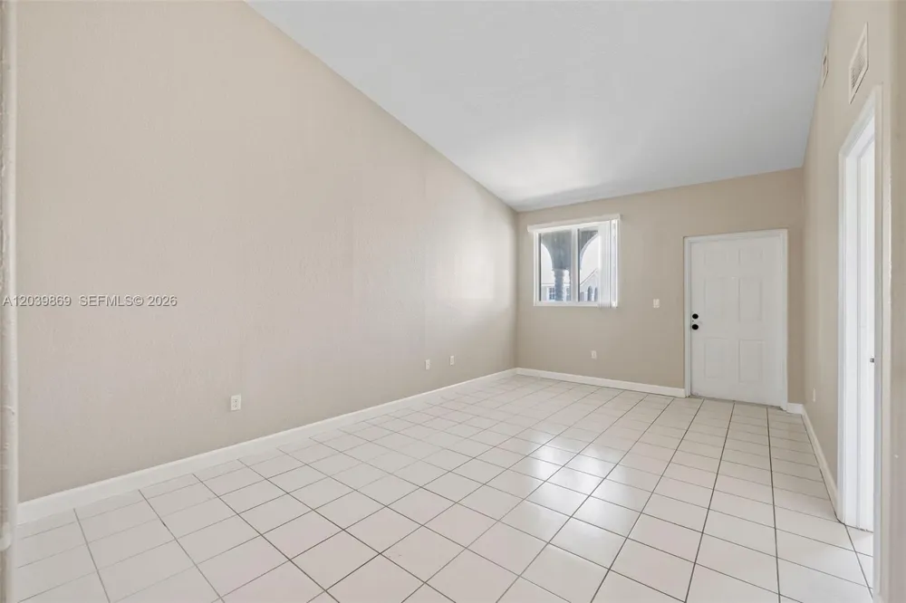 1692 SE 29th Ct #205 Homestead, FL 33035