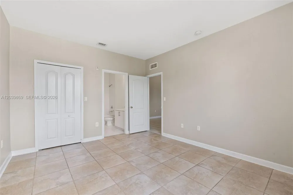 1692 SE 29th Ct #205 Homestead, FL 33035