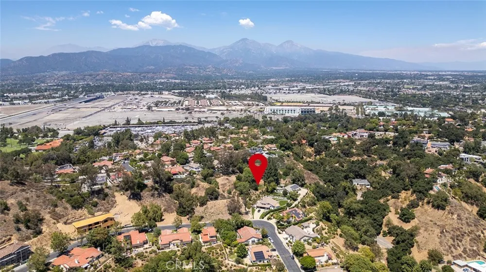 Via Estrella Pomona, CA 91768