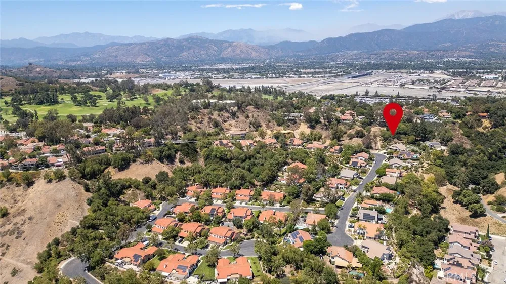 Via Estrella Pomona, CA 91768