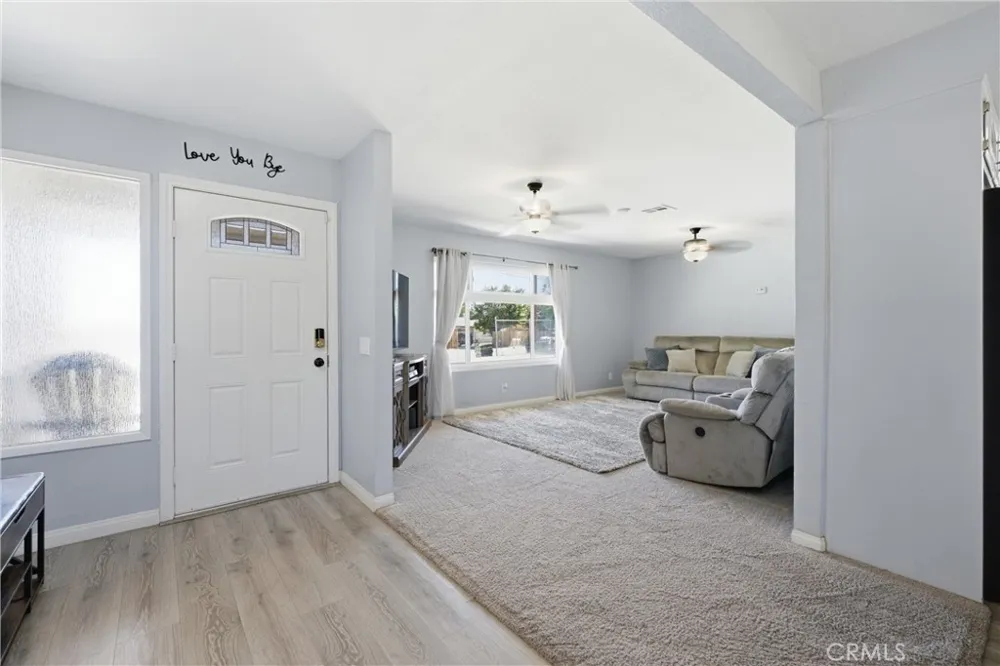 8954 E Avenue T14 Littlerock, CA 93543