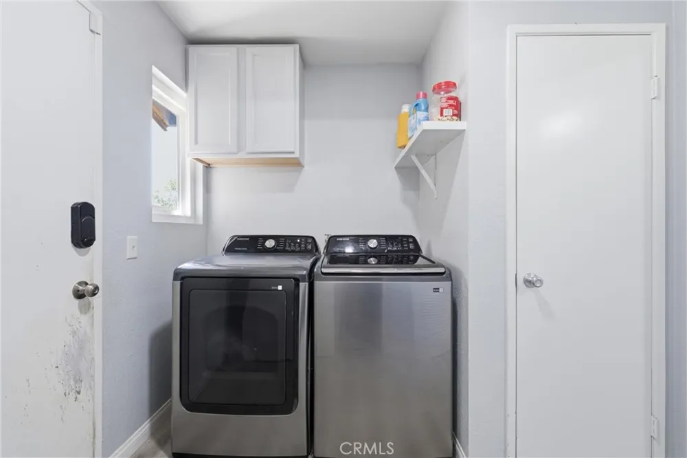 8954 E Avenue T14 Littlerock, CA 93543