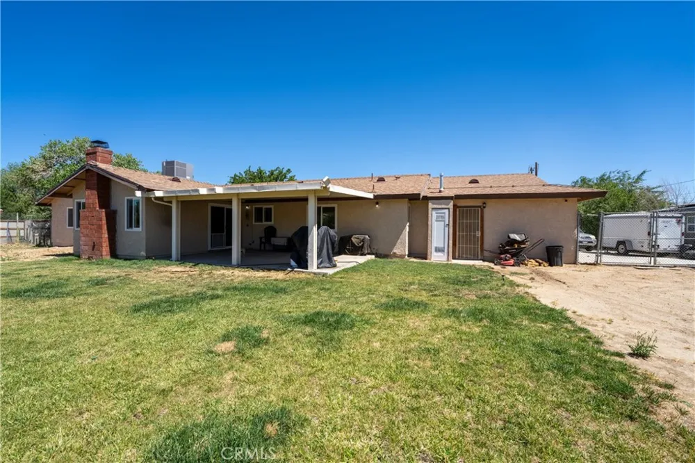 8954 E Avenue T14 Littlerock, CA 93543