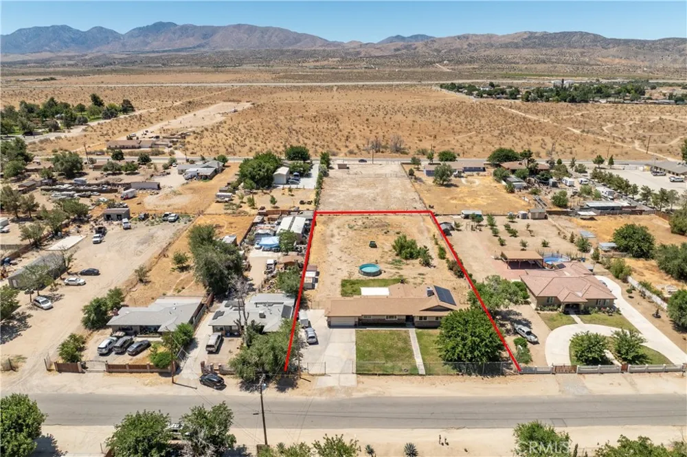 8954 E Avenue T14 Littlerock, CA 93543