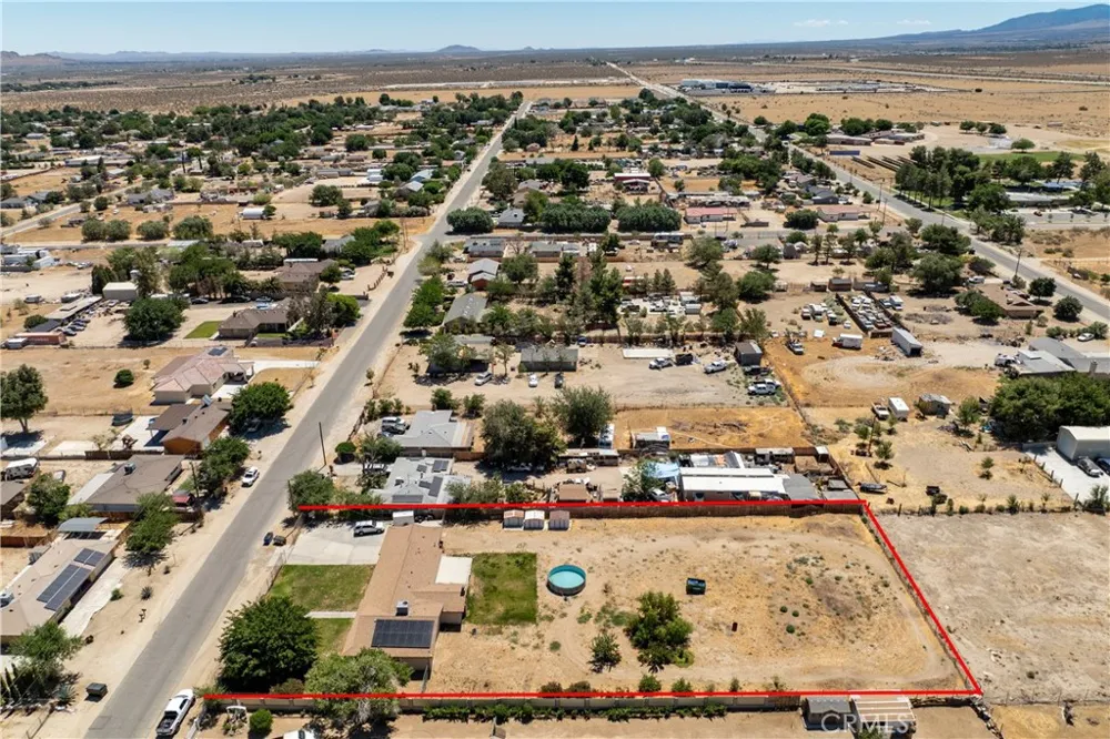 8954 E Avenue T14 Littlerock, CA 93543