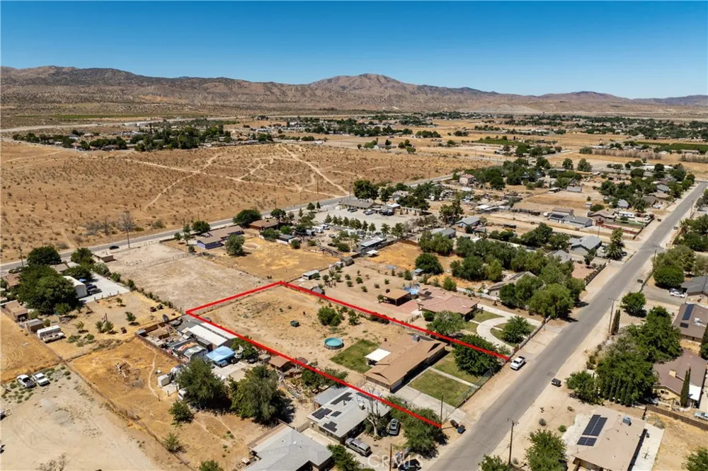 8954 E Avenue T14 Littlerock, CA 93543