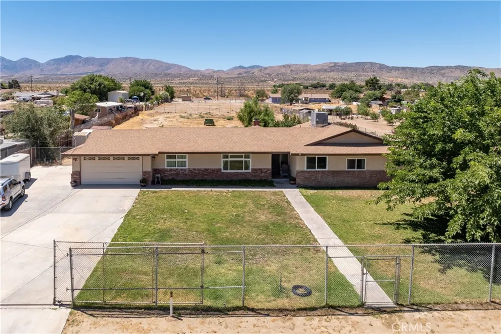 8954 E Avenue T14 Littlerock, CA 93543