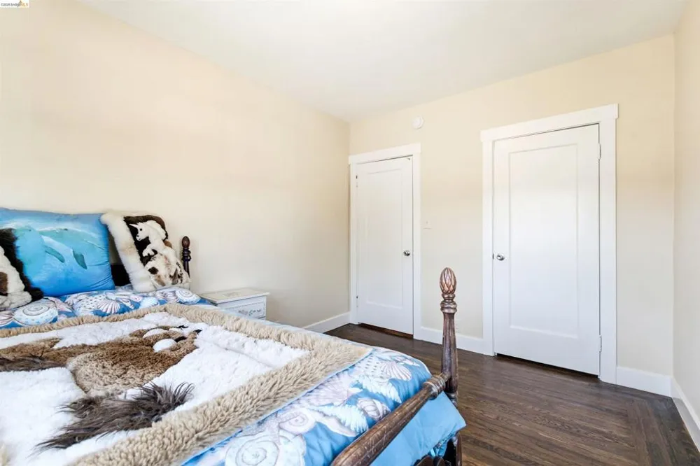 4203 Redding Oakland, CA 94619