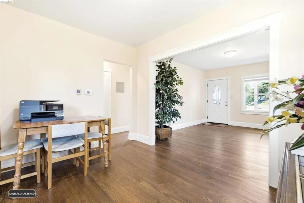 4203 Redding Oakland, CA 94619