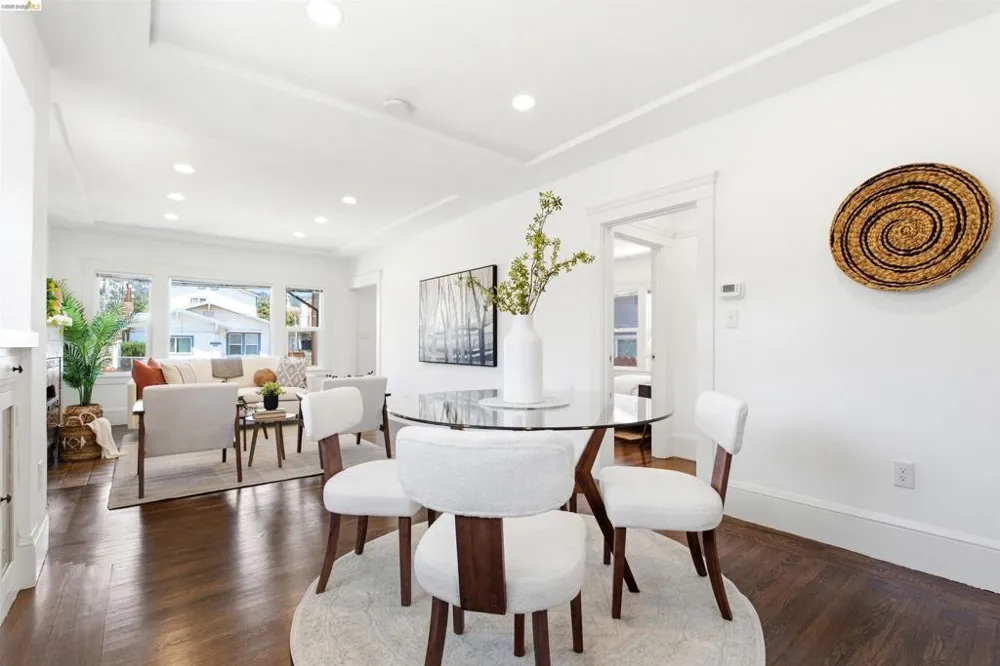 4203 Redding Oakland, CA 94619