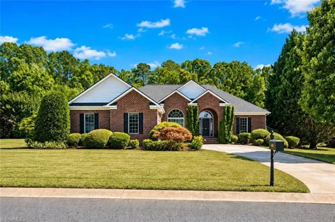 619 Laurel Valley Way