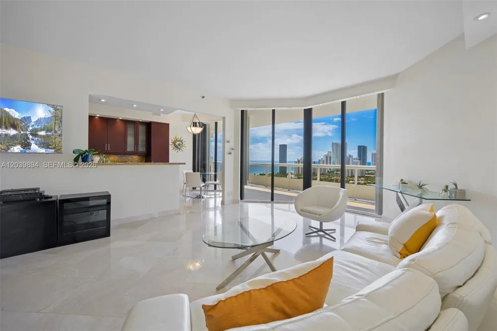 20191 E Country Club Dr #TS8 Aventura, FL 33180