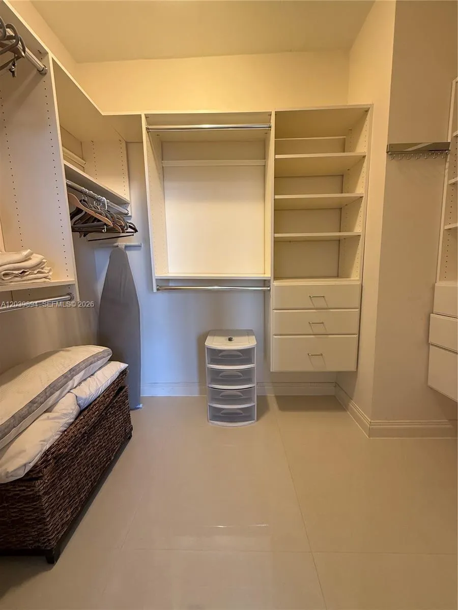 20191 E Country Club Dr #TS8 Aventura, FL 33180