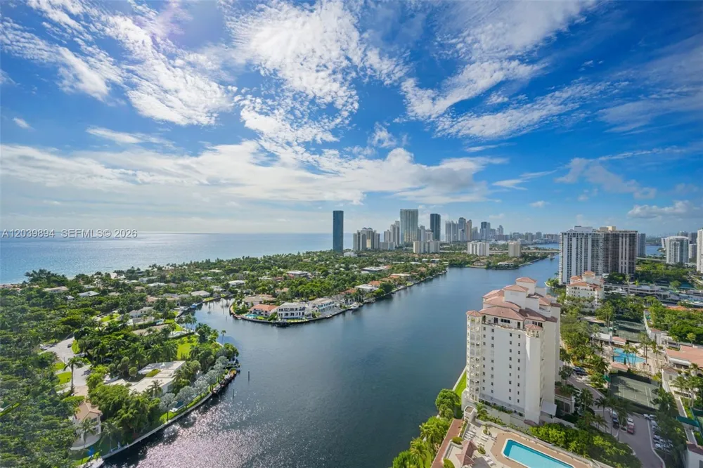 20191 E Country Club Dr #TS8 Aventura, FL 33180
