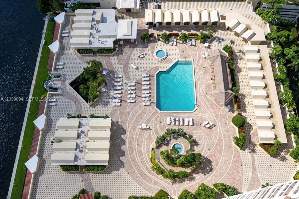 20191 E Country Club Dr #TS8 Aventura, FL 33180