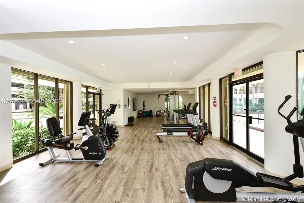 20191 E Country Club Dr #TS8 Aventura, FL 33180