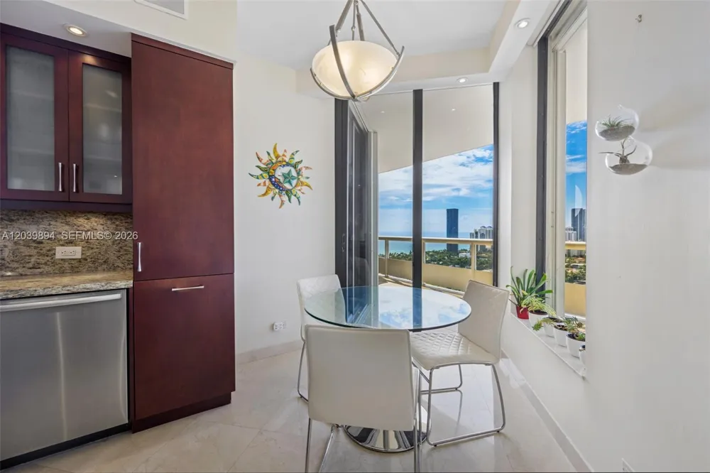 20191 E Country Club Dr #TS8 Aventura, FL 33180