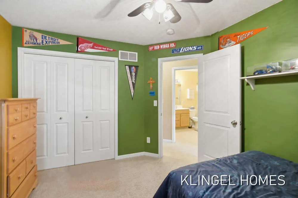 14936 Woodacre Court Grand Haven, MI 49417