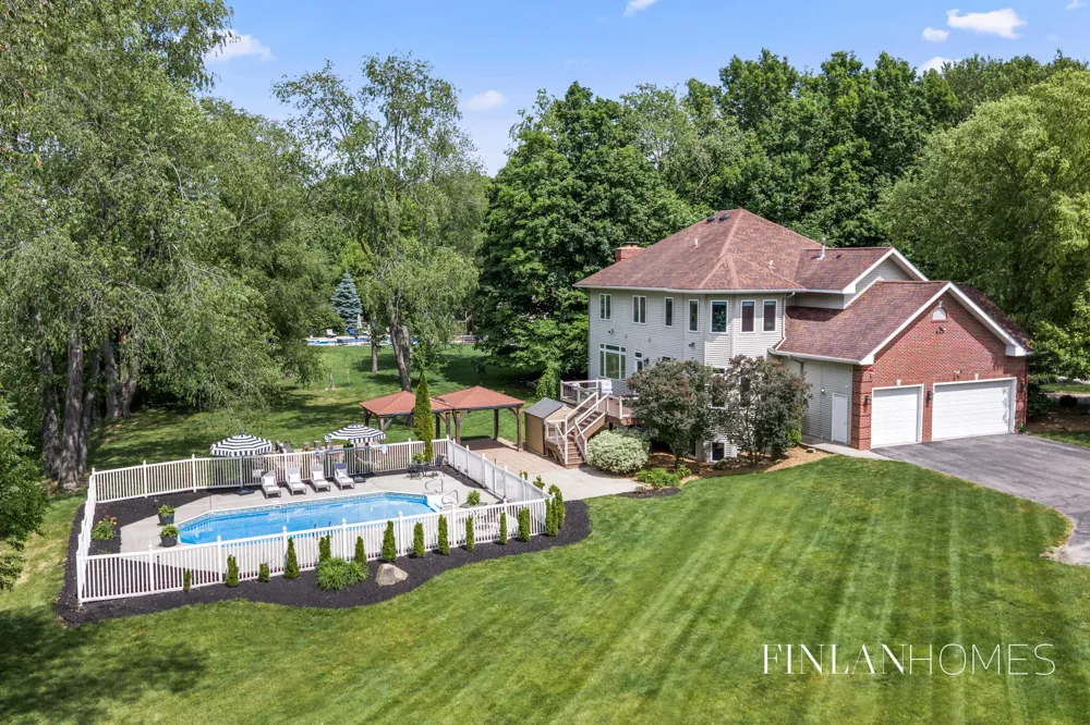 8210 Powderhorn Trail SE Caledonia, MI 49316