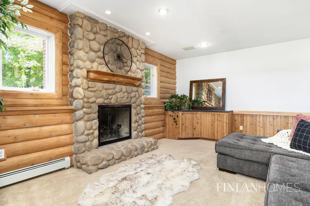 8210 Powderhorn Trail SE Caledonia, MI 49316