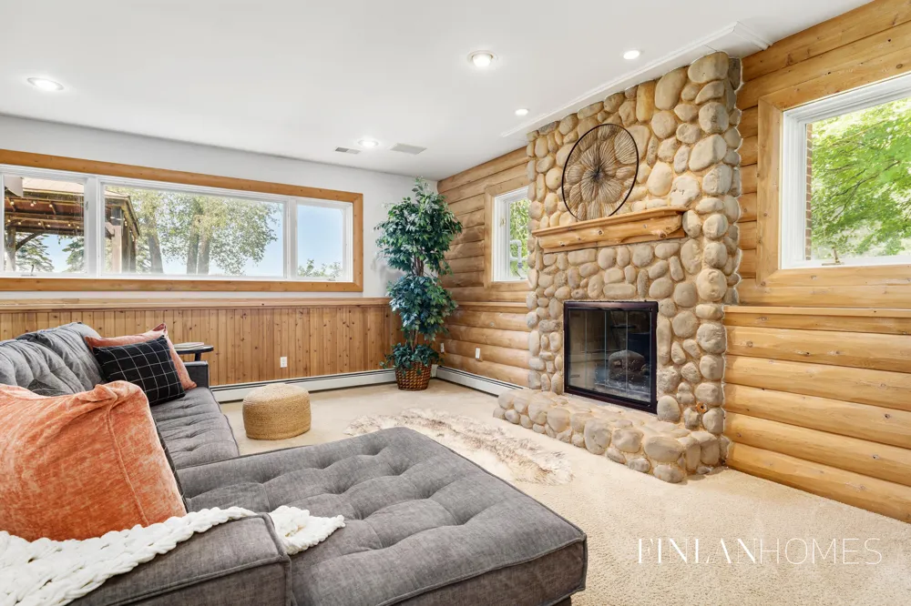 8210 Powderhorn Trail SE Caledonia, MI 49316