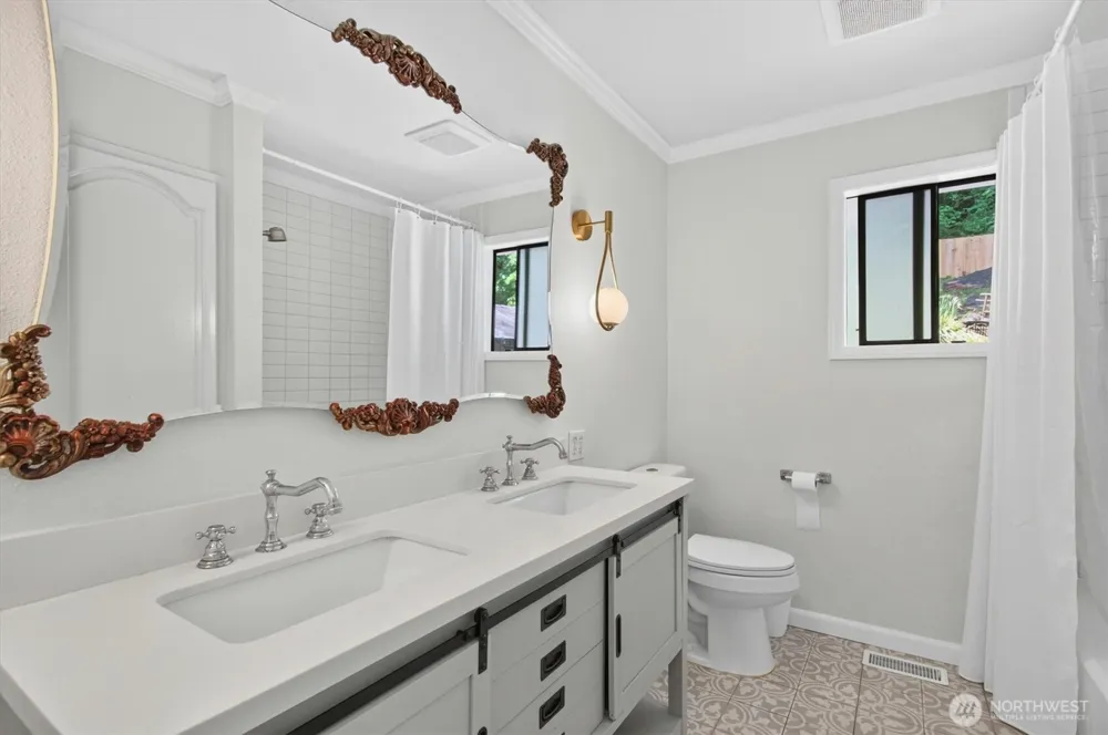 2678 Maplewood Drive Longview, WA 98632