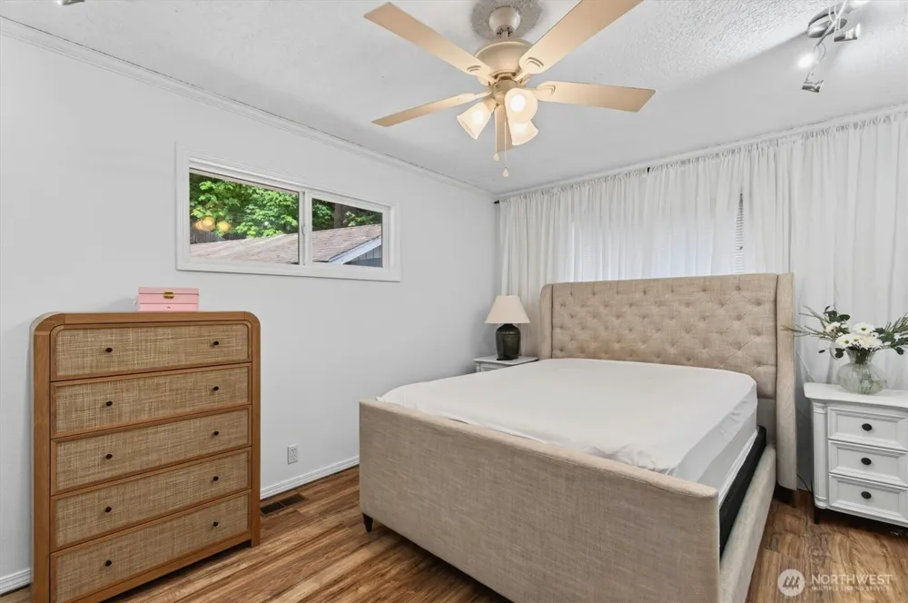 2678 Maplewood Drive Longview, WA 98632