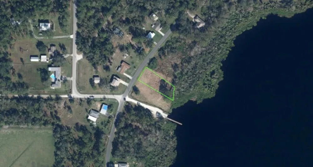 6338 Lakeside Drive W Sebring, FL 33875