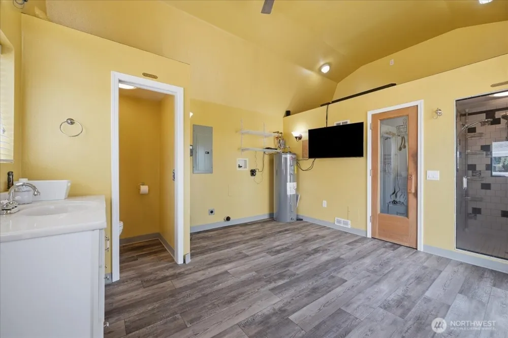 22800 NW 31st Avenue Ridgefield, WA 98642