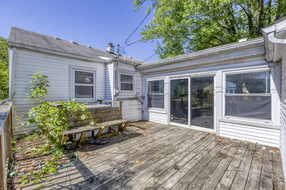 266 W Goulson Avenue Hazel Park, MI 48030