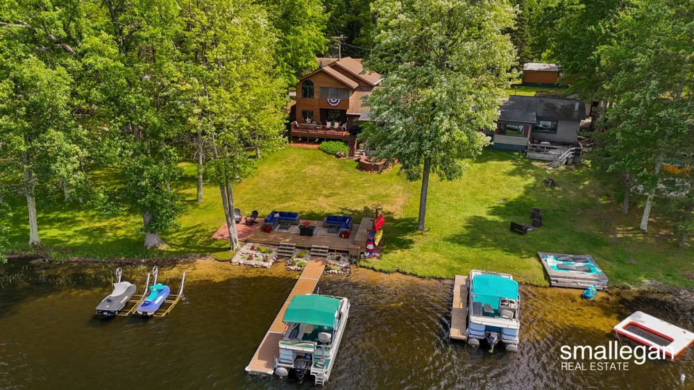 5067 Red Maple Street Irons, MI 49644