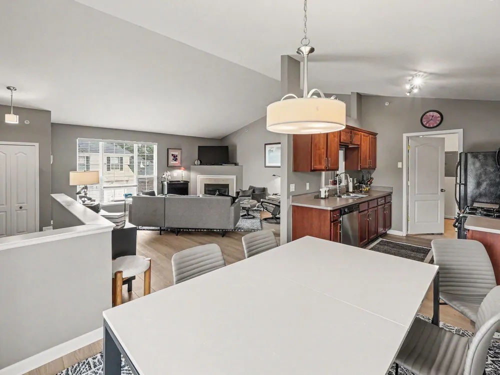 404 Riversedge Drive Saline, MI 48176