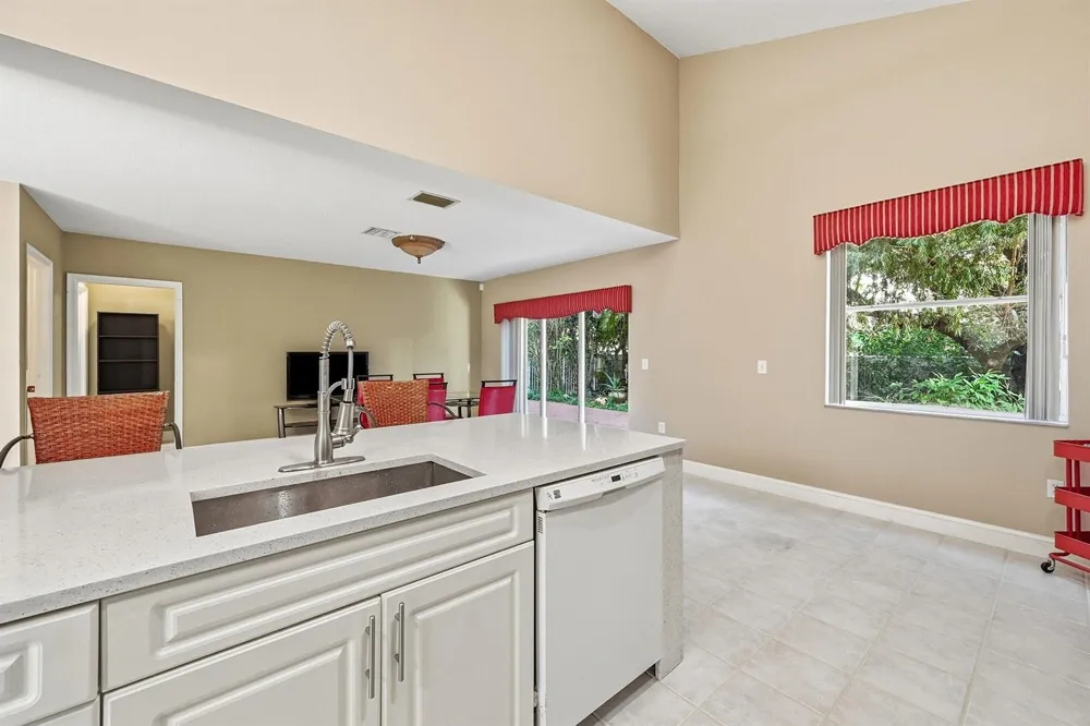 306 NW 115th Way Coral Springs, FL 33071