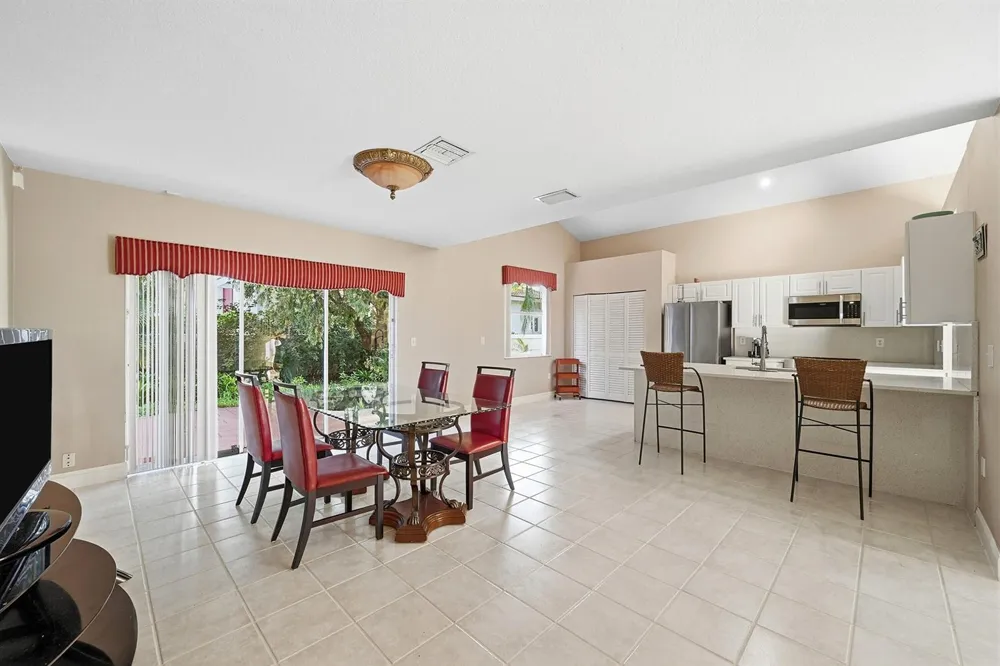 306 NW 115th Way Coral Springs, FL 33071