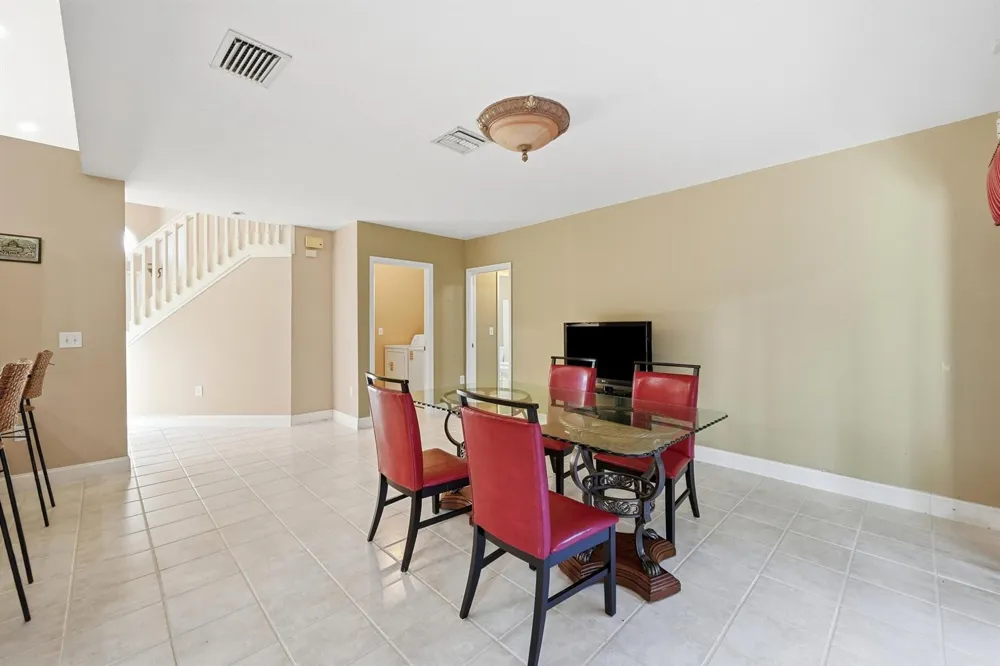 306 NW 115th Way Coral Springs, FL 33071
