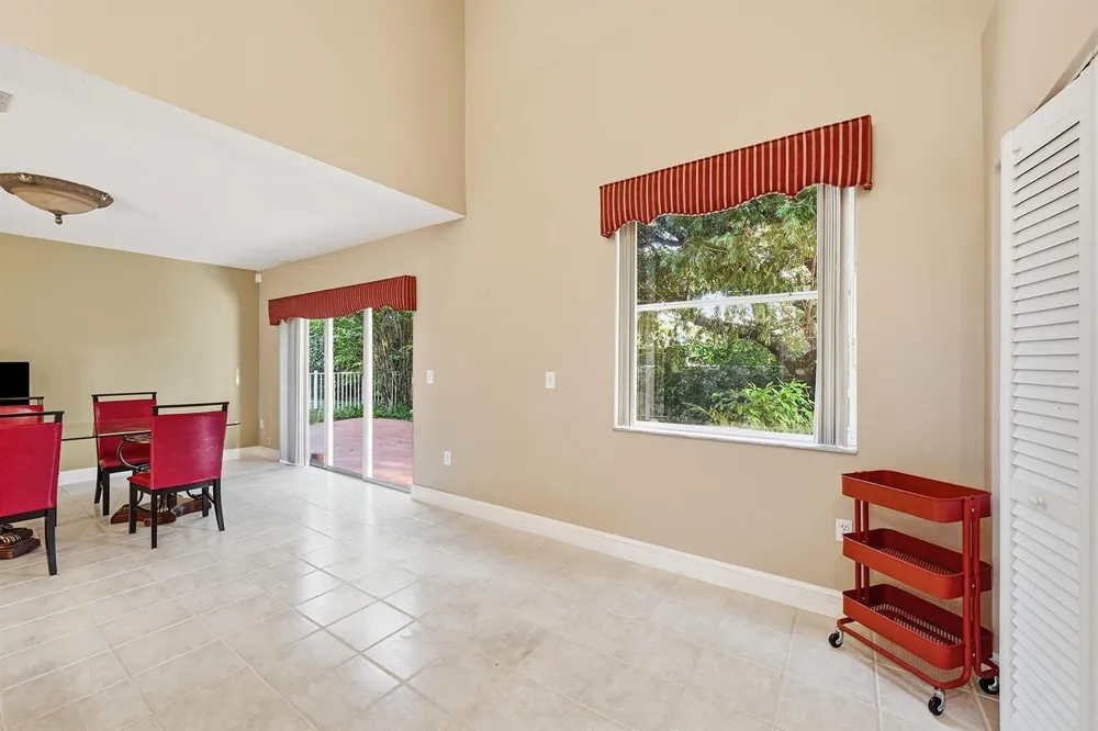 306 NW 115th Way Coral Springs, FL 33071