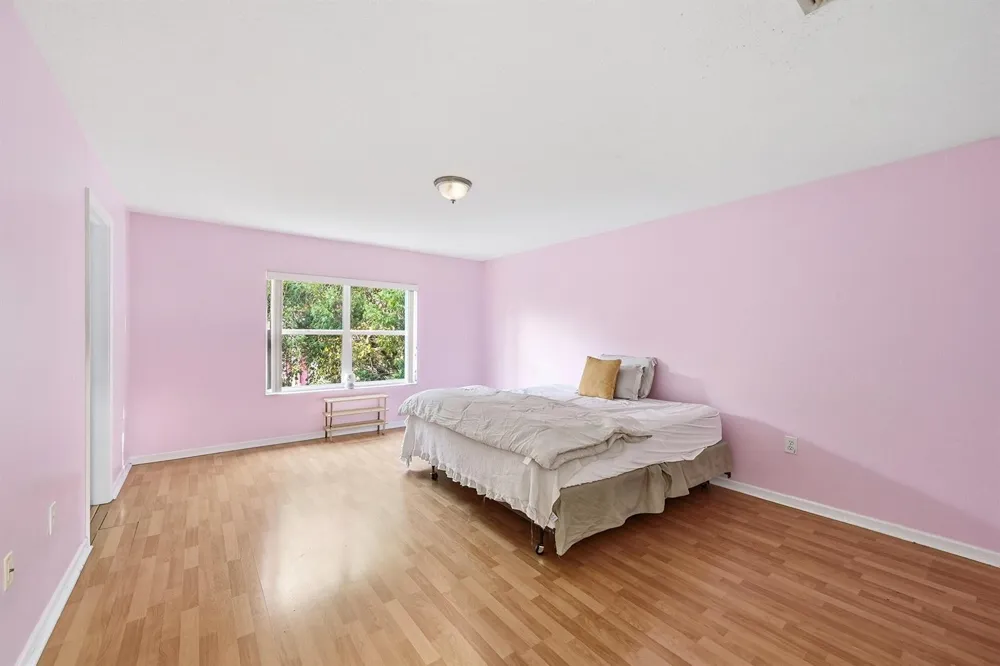 306 NW 115th Way Coral Springs, FL 33071