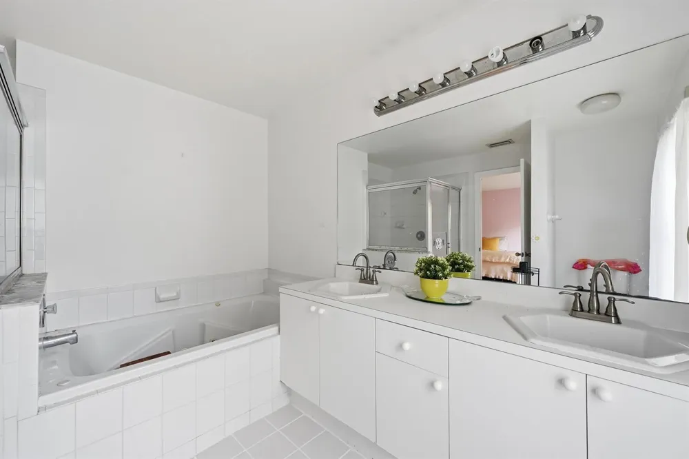 306 NW 115th Way Coral Springs, FL 33071